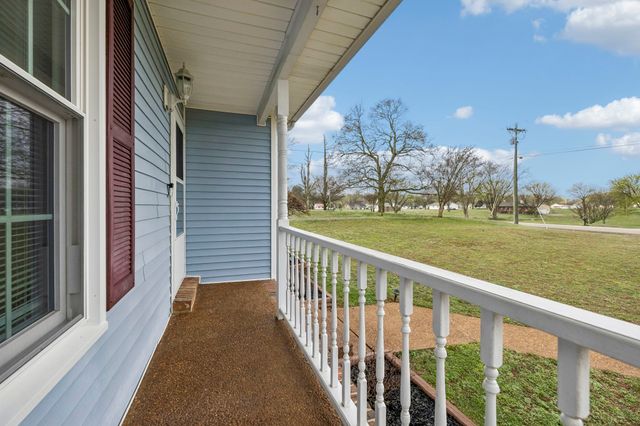 2531 Zion Rd, Columbia, TN 38401