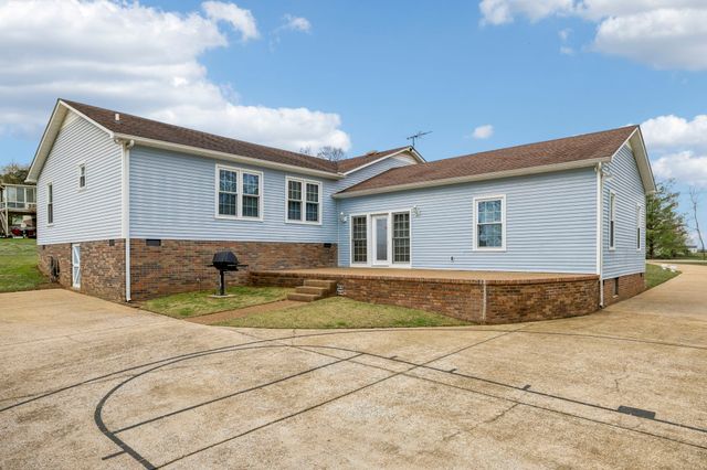 2531 Zion Rd, Columbia, TN 38401