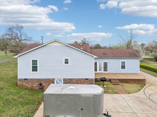 2531 Zion Rd, Columbia, TN 38401