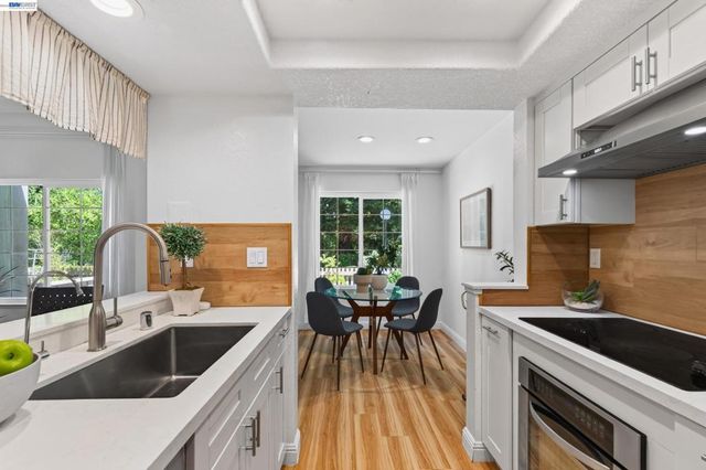 7422 Oxford Cir, Dublin, CA 94568