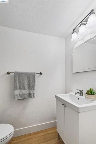 7422 Oxford Cir, Dublin, CA 94568