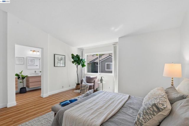 7422 Oxford Cir, Dublin, CA 94568