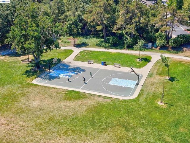 7422 Oxford Cir, Dublin, CA 94568
