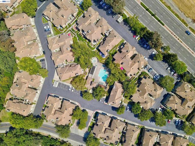 7422 Oxford Cir, Dublin, CA 94568
