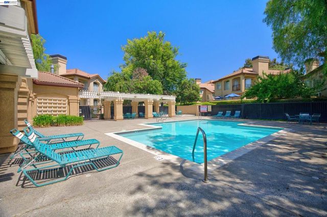 7422 Oxford Cir, Dublin, CA 94568