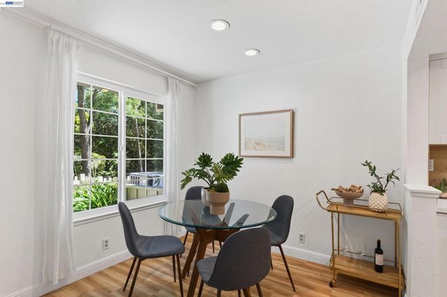7422 Oxford Cir, Dublin, CA 94568