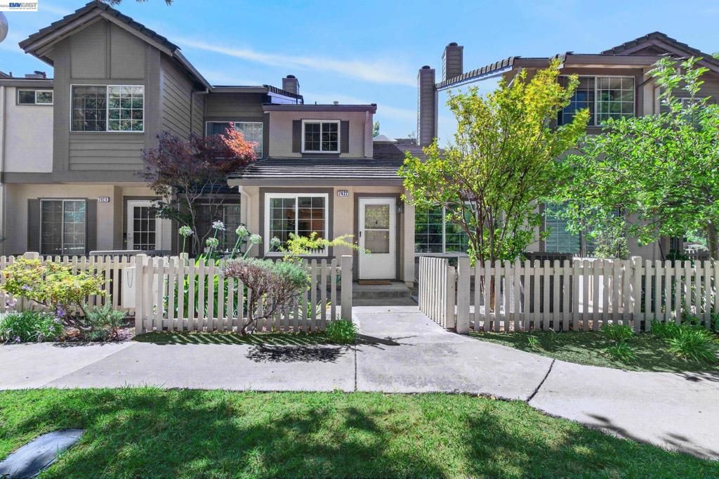 7422 Oxford Cir, Dublin, CA 94568