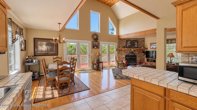 1467 Sleepy Hollow Road, Coxsackie, NY 12051