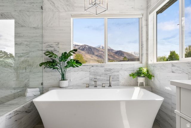 1913 N GLENDON CIR, Pleasant Grove, UT 84062