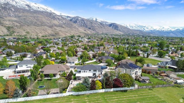 1913 N GLENDON CIR, Pleasant Grove, UT 84062
