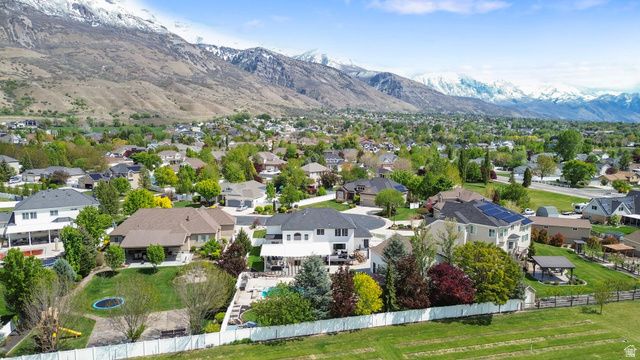 1913 N GLENDON CIR, Pleasant Grove, UT 84062