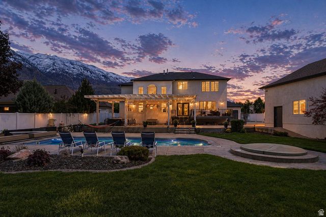 1913 N GLENDON CIR, Pleasant Grove, UT 84062