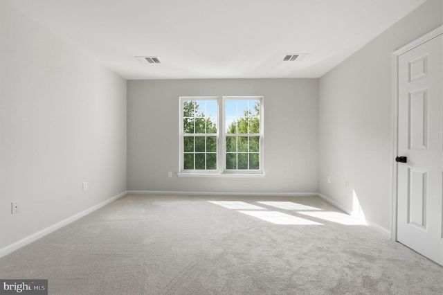 21954 BOX CAR SQ, Sterling, VA 20166