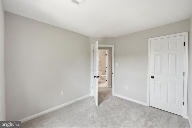 21954 BOX CAR SQ, Sterling, VA 20166