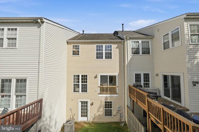 21954 BOX CAR SQ, Sterling, VA 20166