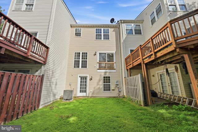 21954 BOX CAR SQ, Sterling, VA 20166