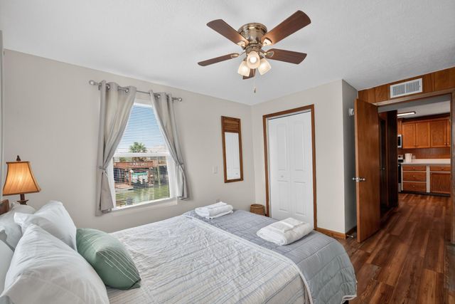 16618 Bermuda Way, Jamaica Beach, TX 77554
