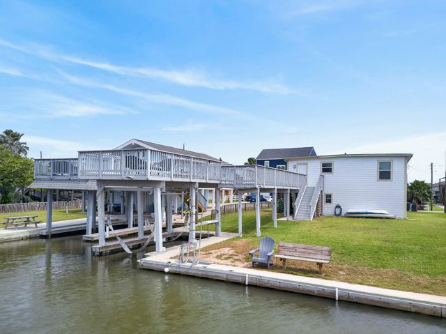 16618 Bermuda Way, Jamaica Beach, TX 77554