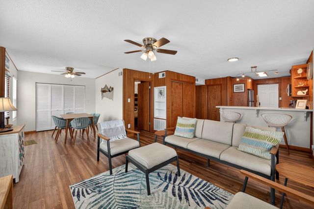 16618 Bermuda Way, Jamaica Beach, TX 77554