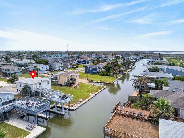 16618 Bermuda Way, Jamaica Beach, TX 77554
