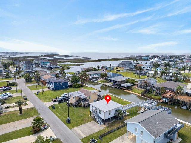 16618 Bermuda Way, Jamaica Beach, TX 77554