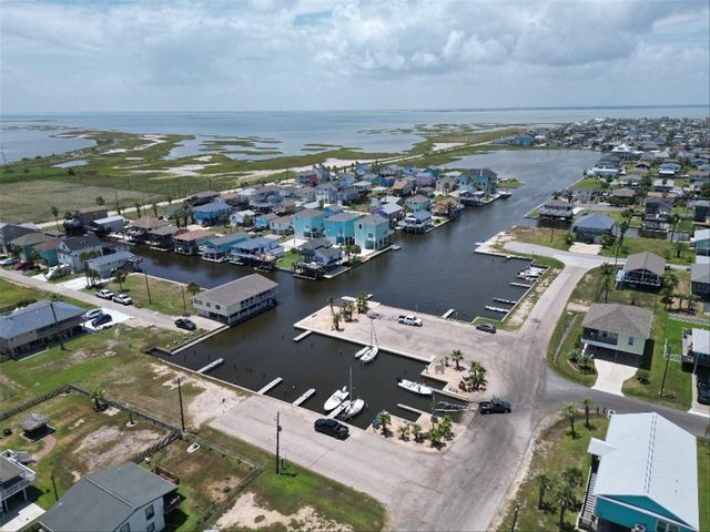 16618 Bermuda Way, Jamaica Beach, TX 77554