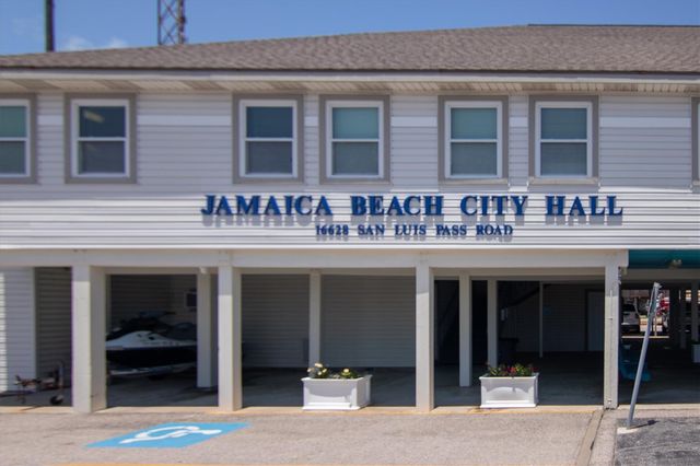 16618 Bermuda Way, Jamaica Beach, TX 77554