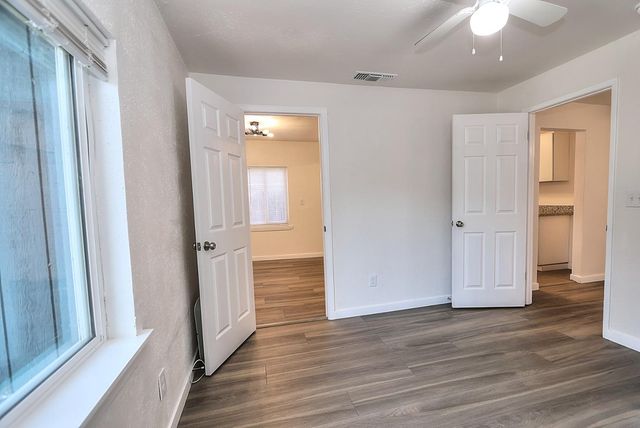 361 W El Camino Ave, Sacramento, CA 95833