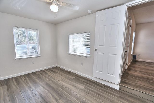361 W El Camino Ave, Sacramento, CA 95833