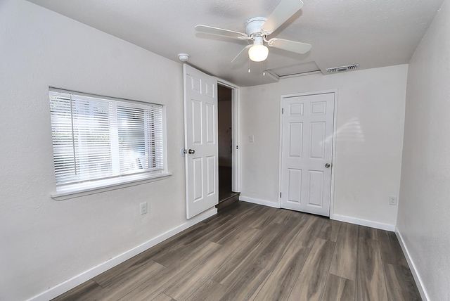 361 W El Camino Ave, Sacramento, CA 95833