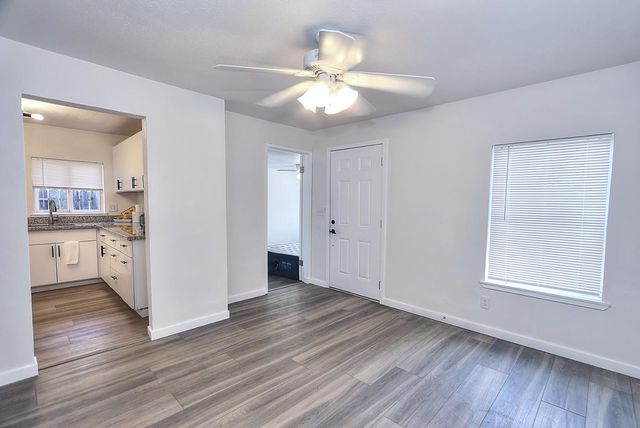 361 W El Camino Ave, Sacramento, CA 95833