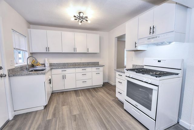 361 W El Camino Ave, Sacramento, CA 95833