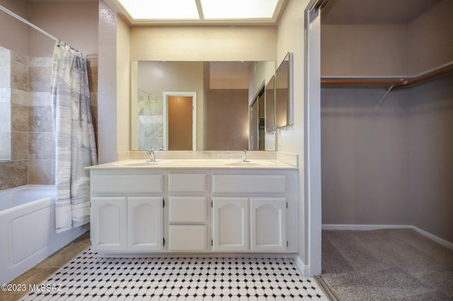 7847 E Marquise Drive, Tucson, AZ 85715