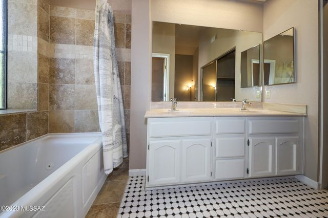 7847 E Marquise Drive, Tucson, AZ 85715