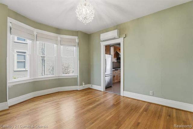 22165 Park Street, Dearborn, MI 48124