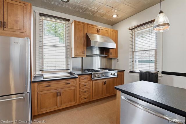 22165 Park Street, Dearborn, MI 48124