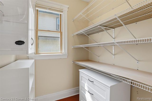 22165 Park Street, Dearborn, MI 48124