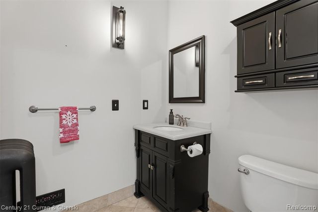 22165 Park Street, Dearborn, MI 48124