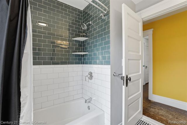 22165 Park Street, Dearborn, MI 48124