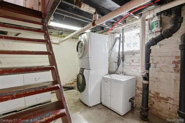 22165 Park Street, Dearborn, MI 48124