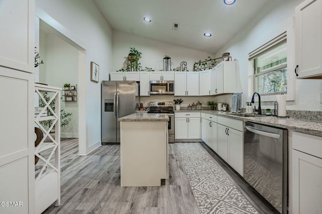 1811 Ally Lane, Sevierville, TN 37876