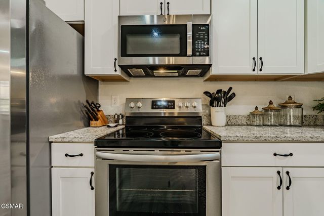 1811 Ally Lane, Sevierville, TN 37876