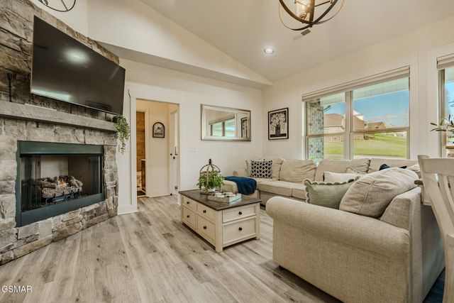 1811 Ally Lane, Sevierville, TN 37876