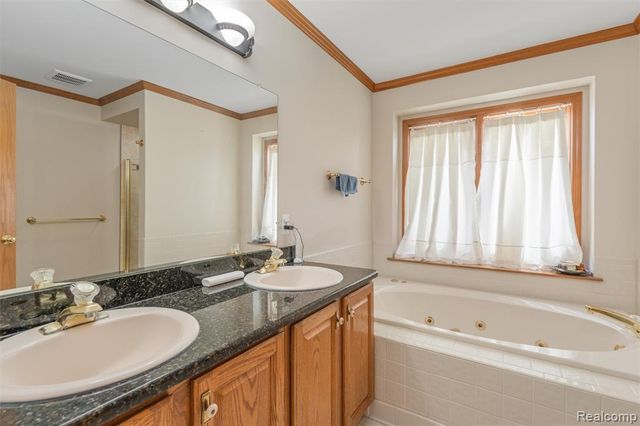 47105 Liberty Bell Road, Macomb, MI 48044