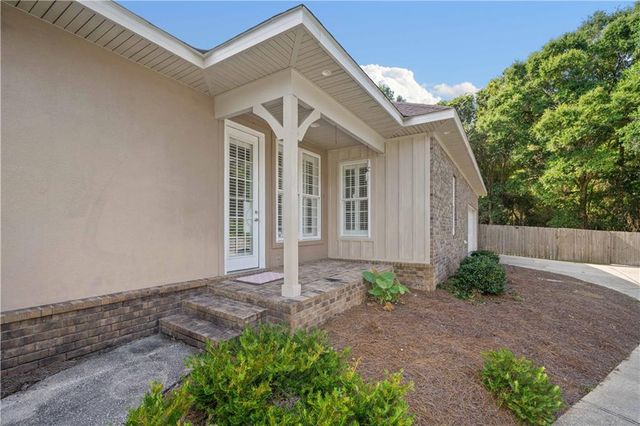 8807 Stillwood Court, Mobile, AL 36619