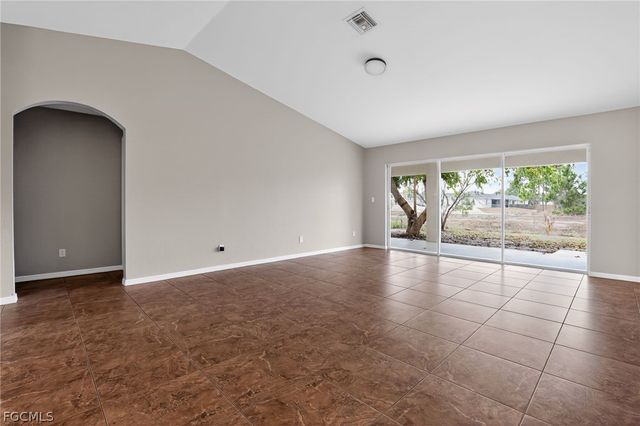 2902 Alan AVE S, Lehigh Acres, FL 33976