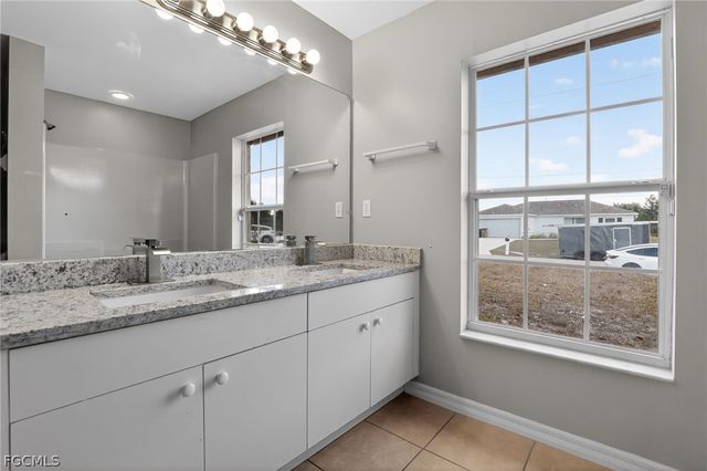 2902 Alan AVE S, Lehigh Acres, FL 33976