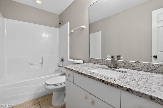 2902 Alan AVE S, Lehigh Acres, FL 33976