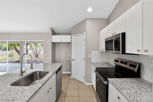 2902 Alan AVE S, Lehigh Acres, FL 33976