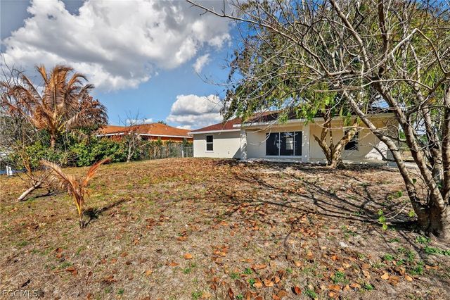 2902 Alan AVE S, Lehigh Acres, FL 33976